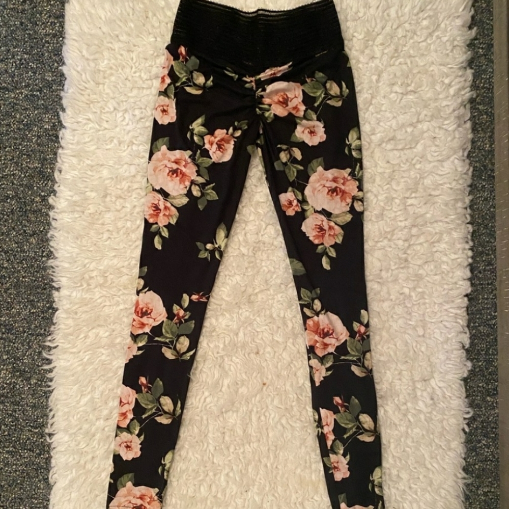 Cute Booty Lounge High Rise Leggings